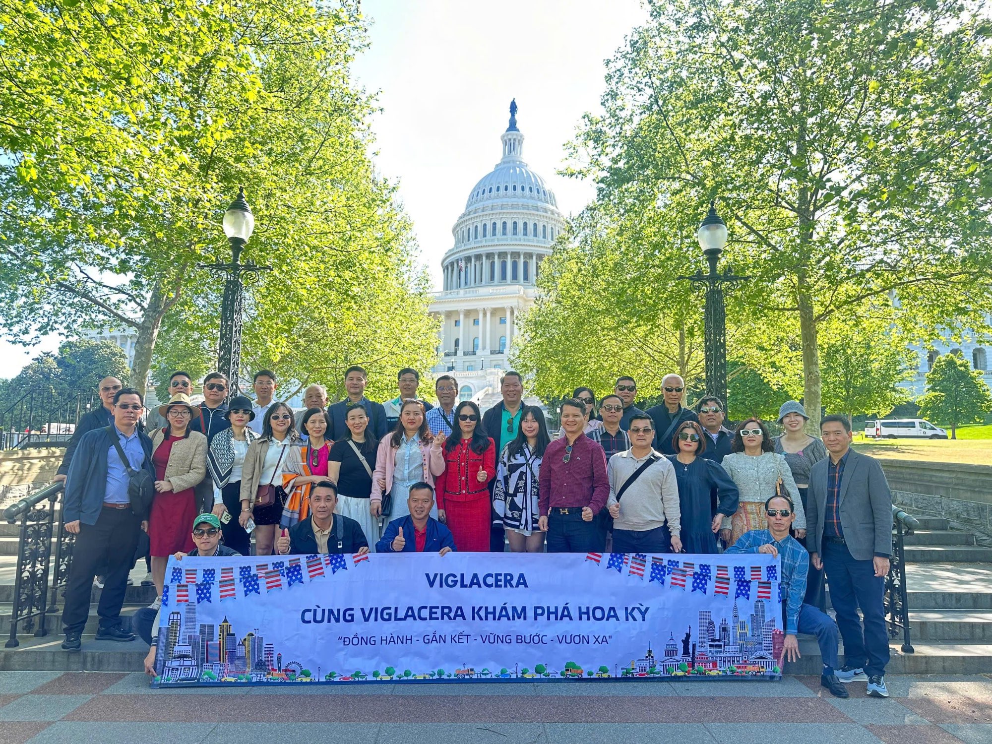 ĐẦM ẤM NƠI ĐẤT KHÁCH