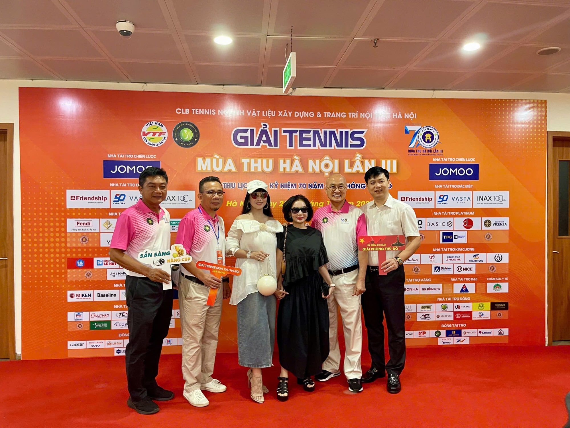 CÔNG TY CP KINH DOANH GẠCH ỐP LÁT VIGLACERA TỰ HÀO LÀ NHÀ TÀI TRỢ ĐẶC BIỆT CHO GIẢI TENNIS MÙA THU HÀ NỘI LẦN III