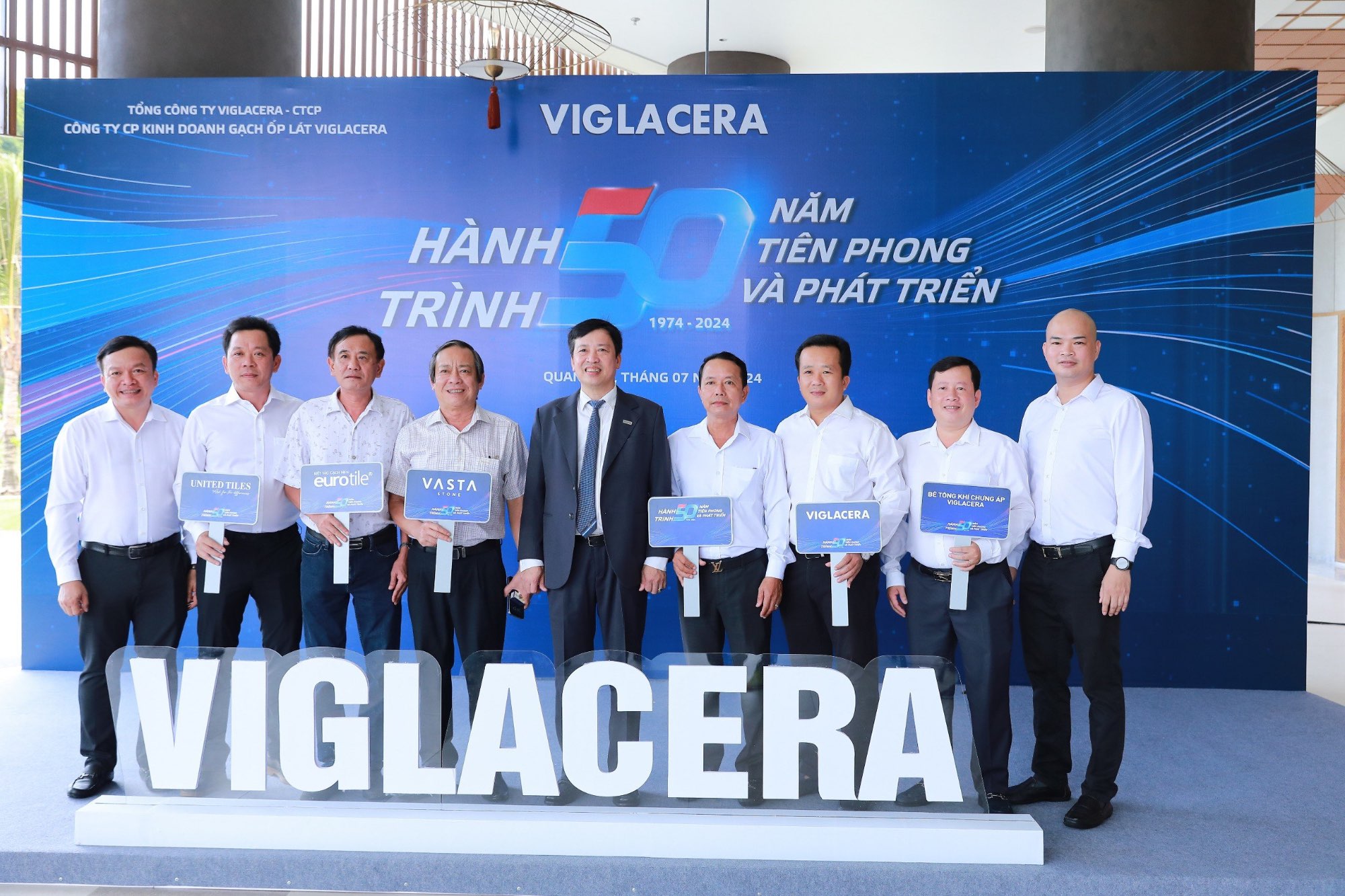 “VIGLACERA – HÀNH TRÌNH 50 NĂM TIÊN PHONG VÀ PHÁT TRIỂN” –  DẤU ẤN GẠCH ỐP LÁT VIGLACERA QUA CÁC THỜI KỲ