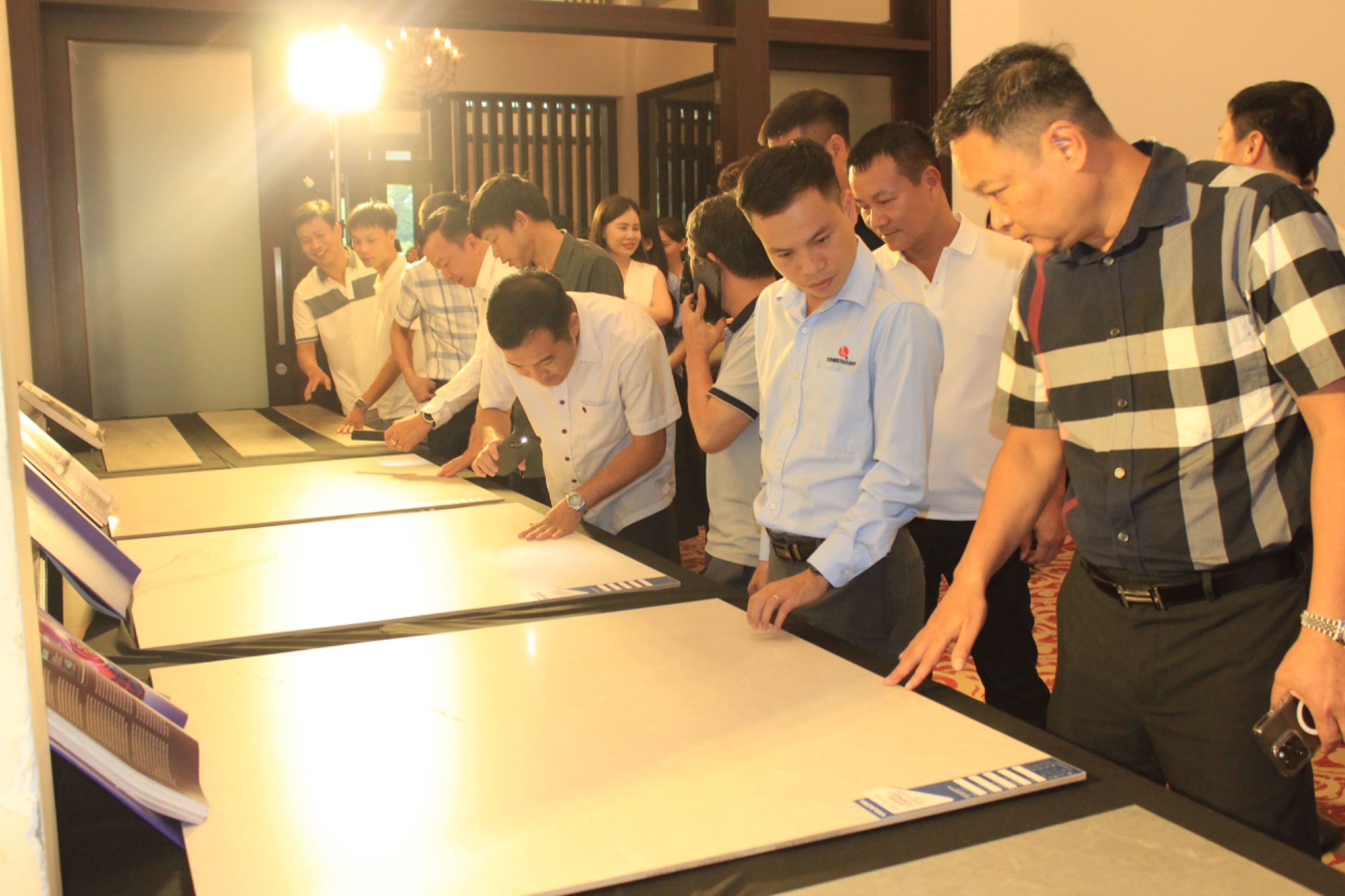 GẶP MẶT KHÁCH HÀNG 2025 - GẮN KẾT ĐỒNG HÀNH, ĐỘT PHÁ KINH DOANH