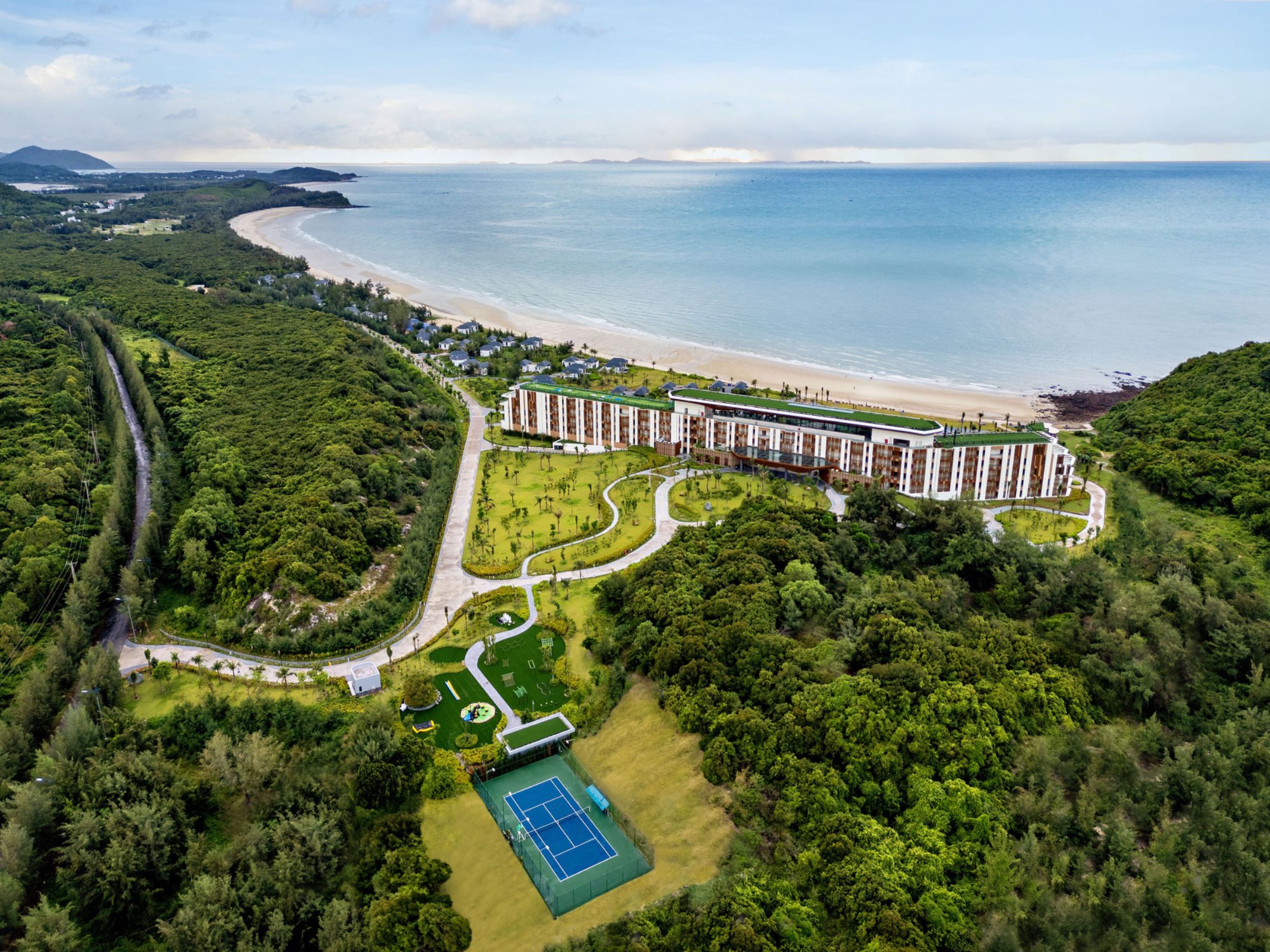 PREMIUM TILE SALES – LUXURY GETAWAY REWARDS