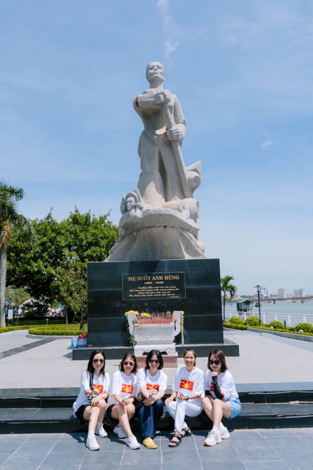 “MỘT HÀNH TRÌNH – NGÀN KỶ NIỆM – THÊM SỨC MẠNH – VỮNG BƯỚC ĐI”