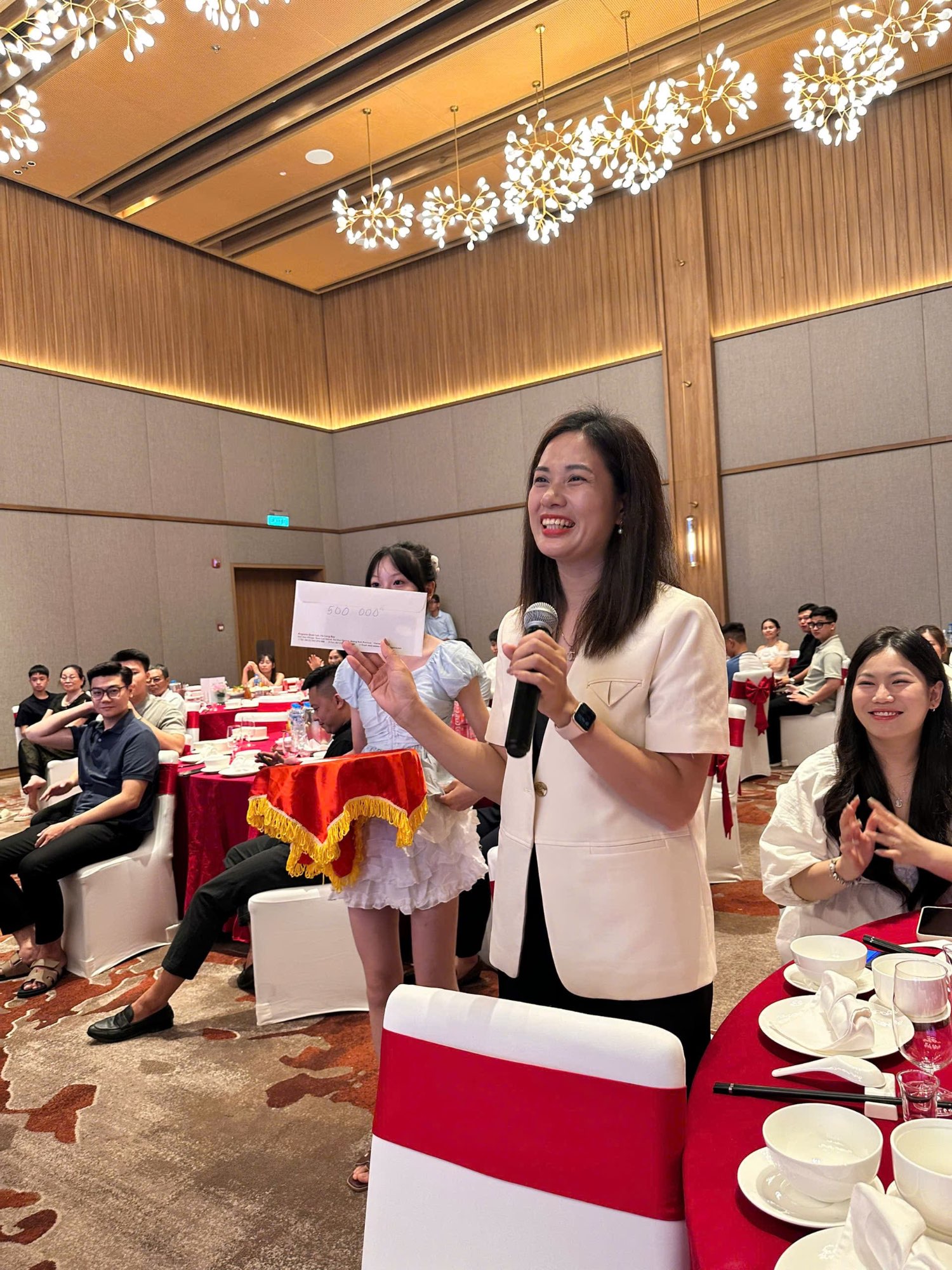 “BÁN GẠCH ĐẲNG CẤP – NGHỈ DƯỠNG ĐẬM CHẤT”: TỪ BIỂN XANH QUAN LẠN ĐẾN NHỮNG MỤC TIÊU MỚI