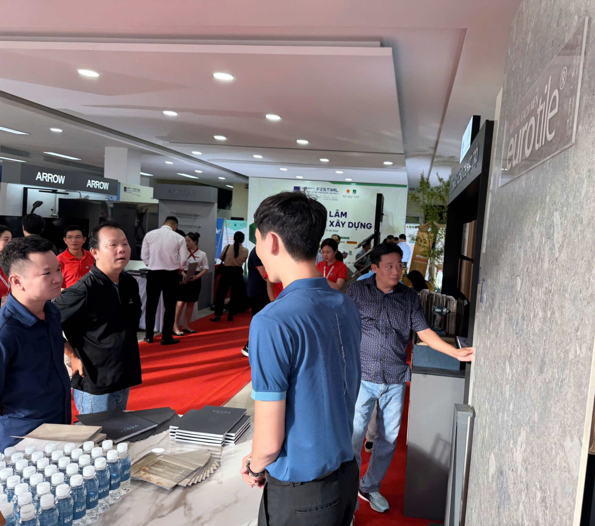 VIGLACERA ĐỒNG HÀNH CÙNG FESTIVAL KIẾN TRÚC SƯ TRẺ TOÀN QUỐC LẦN THỨ X – HUẾ 2025 VỚI CHỦ ĐỀ “HÀNH TRÌNH XANH”