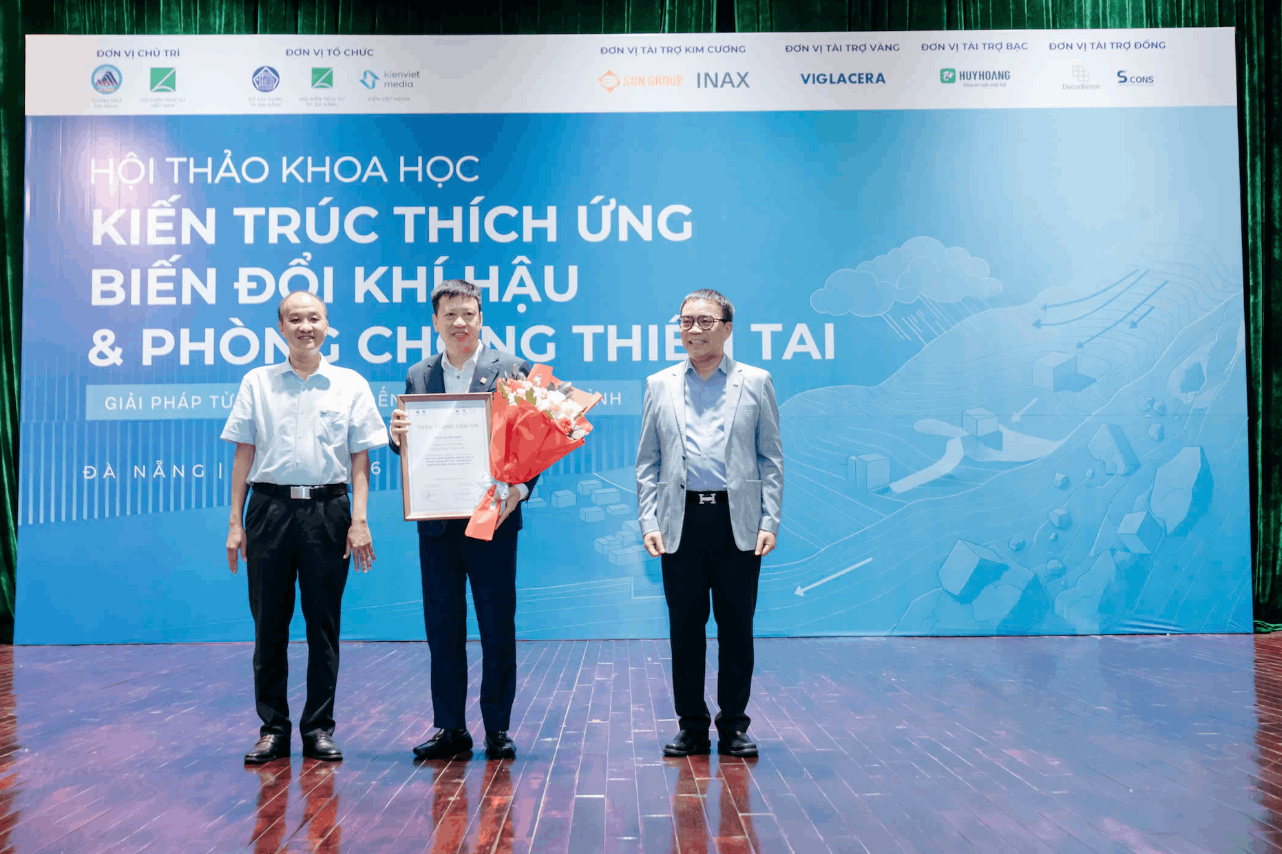 CÔNG TY CP VIGLACERA TIÊN SƠN ĐỒNG HÀNH CÙNG HỘI THẢO “KIẾN TRÚC THÍCH ỨNG BIẾN ĐỔI KHÍ HẬU & PHÒNG CHỐNG THIÊN TAI” TẠI TP. ĐÀ NẴNG