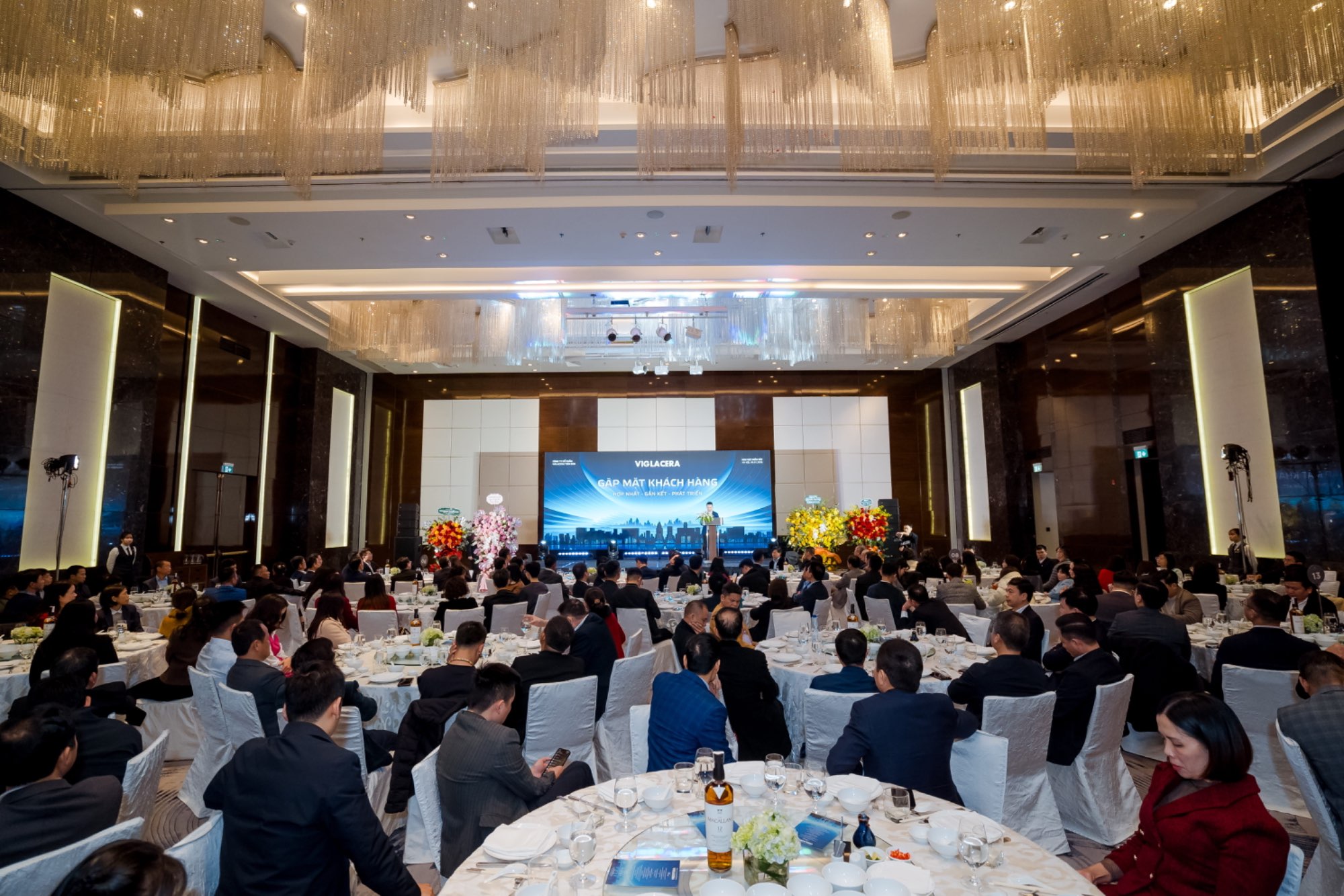 CÔNG TY CỔ PHẦN VIGLACERA TIÊN SƠN GẶP MẶT KHÁCH HÀNG 2026 TẠI MIỀN BẮC VỚI CHỦ ĐỀ “HỢP NHẤT – GẮN KẾT – PHÁT TRIỂN”