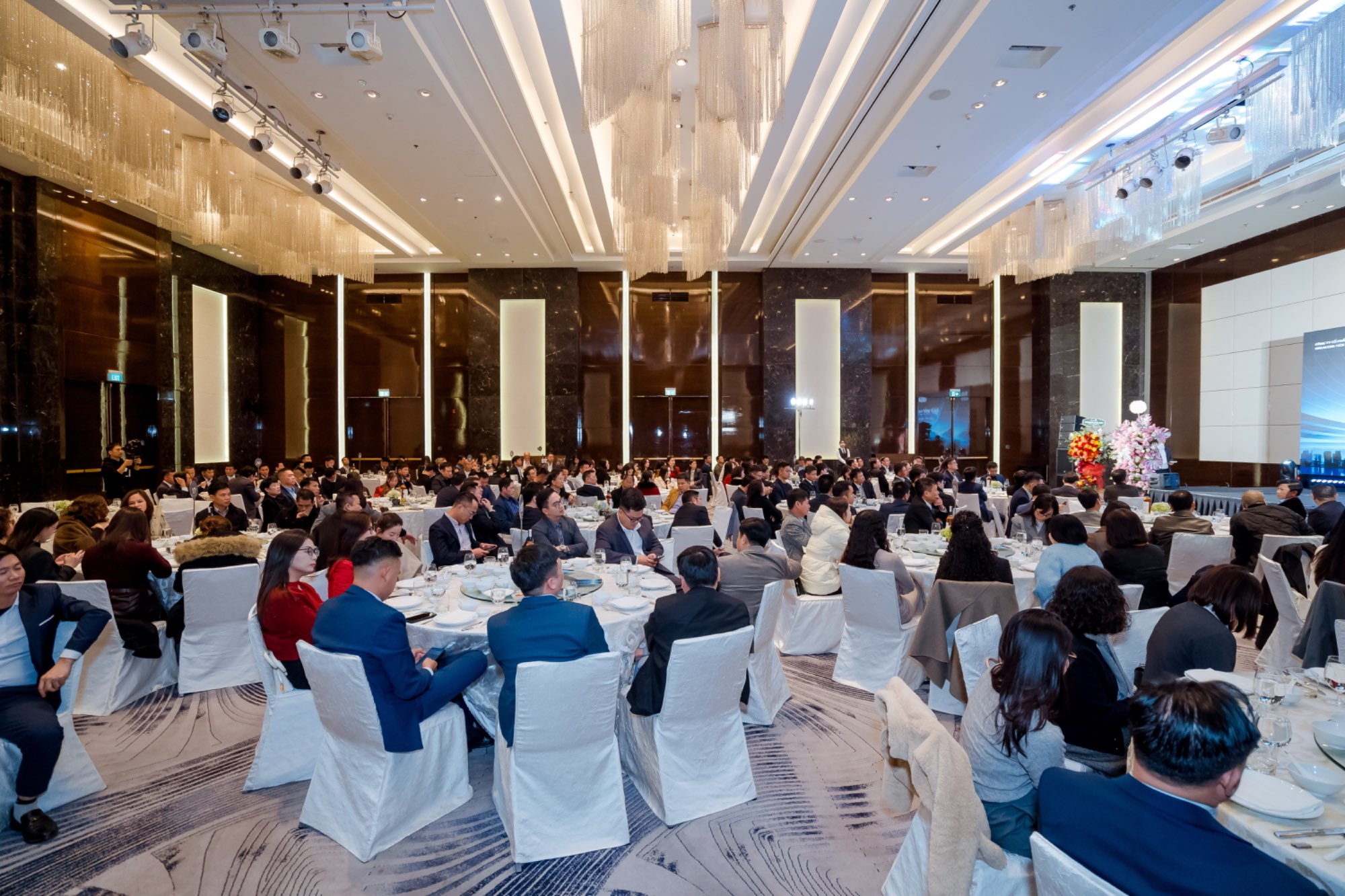 CÔNG TY CỔ PHẦN VIGLACERA TIÊN SƠN GẶP MẶT KHÁCH HÀNG 2026 TẠI MIỀN BẮC VỚI CHỦ ĐỀ “HỢP NHẤT – GẮN KẾT – PHÁT TRIỂN”