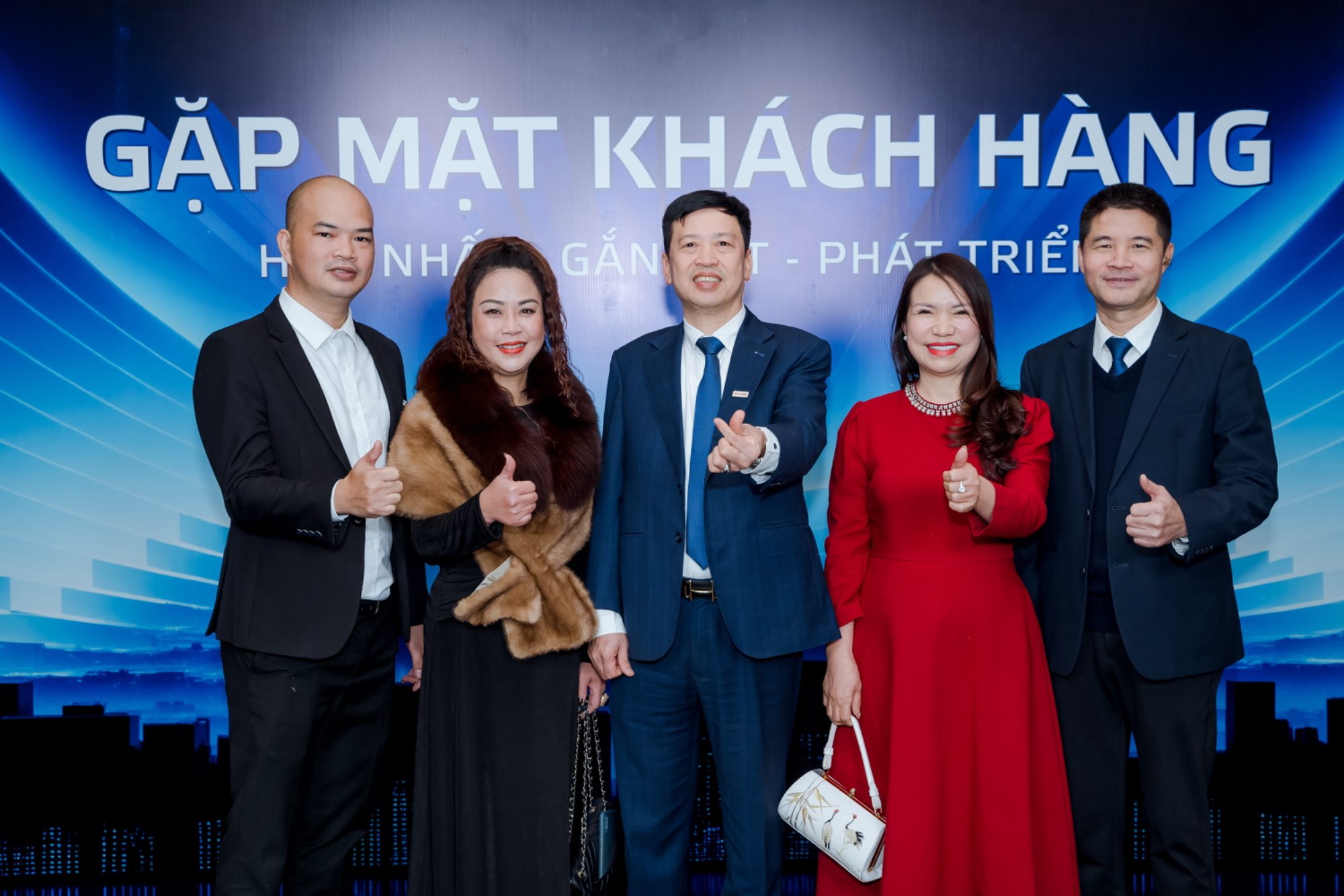 CÔNG TY CỔ PHẦN VIGLACERA TIÊN SƠN GẶP MẶT KHÁCH HÀNG 2026 TẠI MIỀN BẮC VỚI CHỦ ĐỀ “HỢP NHẤT – GẮN KẾT – PHÁT TRIỂN”