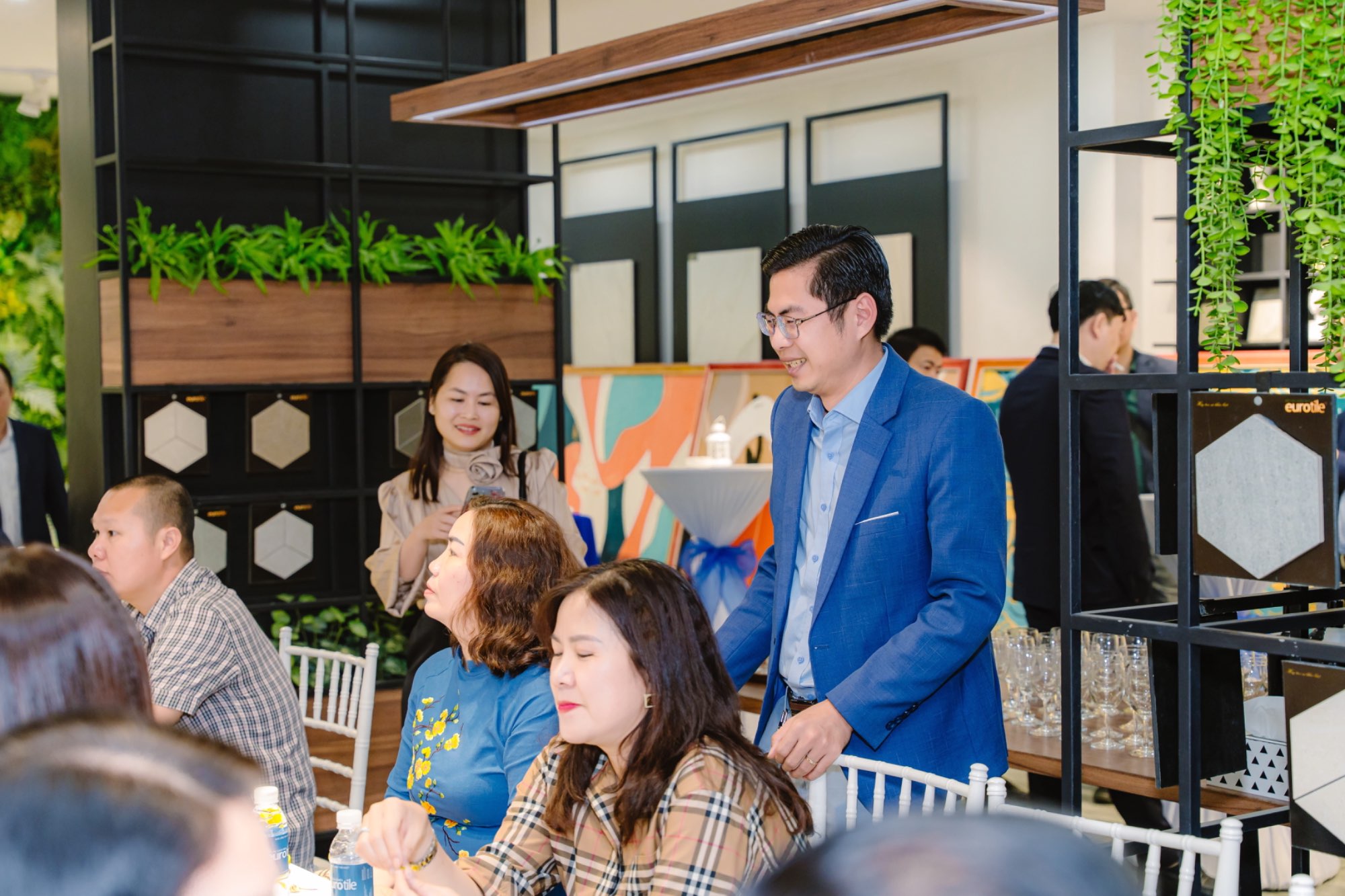 VIGLACERA TIÊN SƠN KHÉP LẠI CHUỖI SỰ KIỆN KHAI XUÂN PHÁT TRIỂN VÀ THÀNH CÔNG