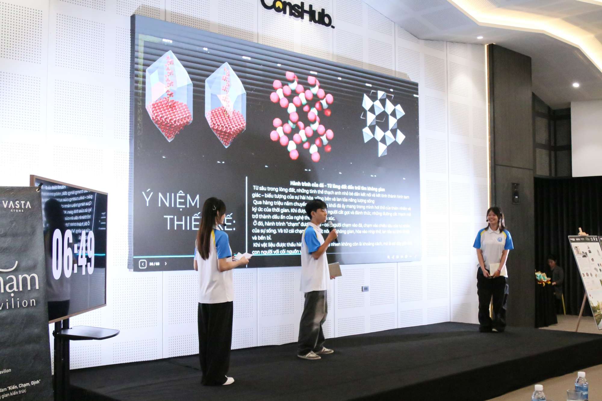 CHÂN DUNG QUÁN QUÂN VÀ CÁC TÁC GIẢ XUẤT SẮC CỦA CUỘC THI THIẾT KẾ “NÉT CHẠM TIẾP NỐI 2025”